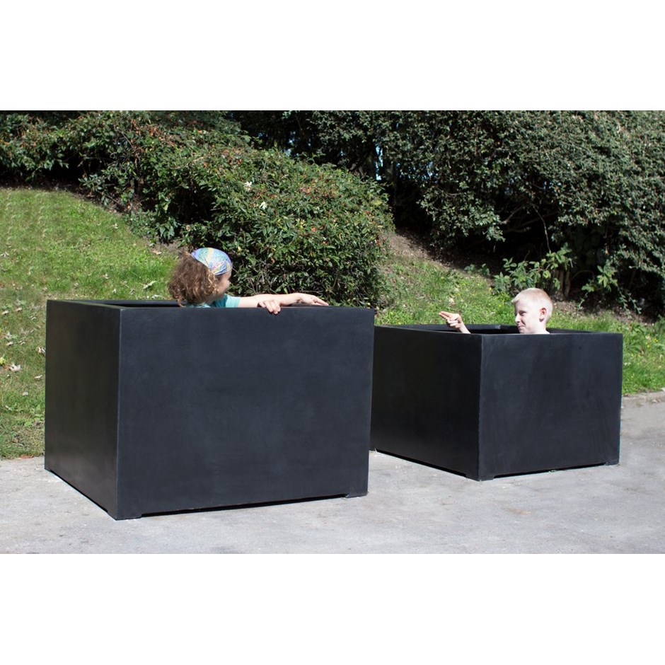 Titanic Black Polystone Square Planter
