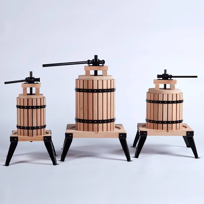 Effortless Oak Base Fruit Press