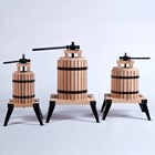Effortless Oak Base Fruit Press, 6L Capacity