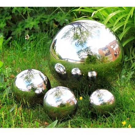 Polished Stainless Steel Gazing Globe Sphere: Set of Four Spheres