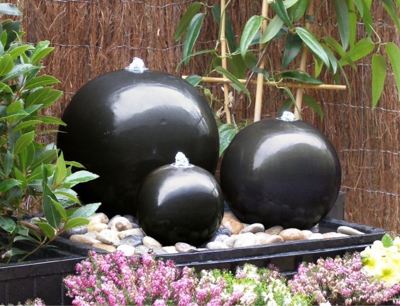 H30cm Triple Sphere Ceramic Water Feature with Lights by Ambienté