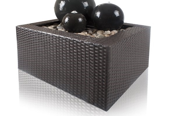 H34cm Triple Sphere Ceramic Water Feature with Lights by Ambienté