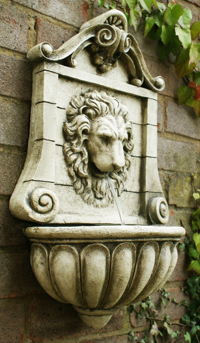 H50cm King Lion Head Wall Fountain - For Indoor/Outdoor Use by Ambienté