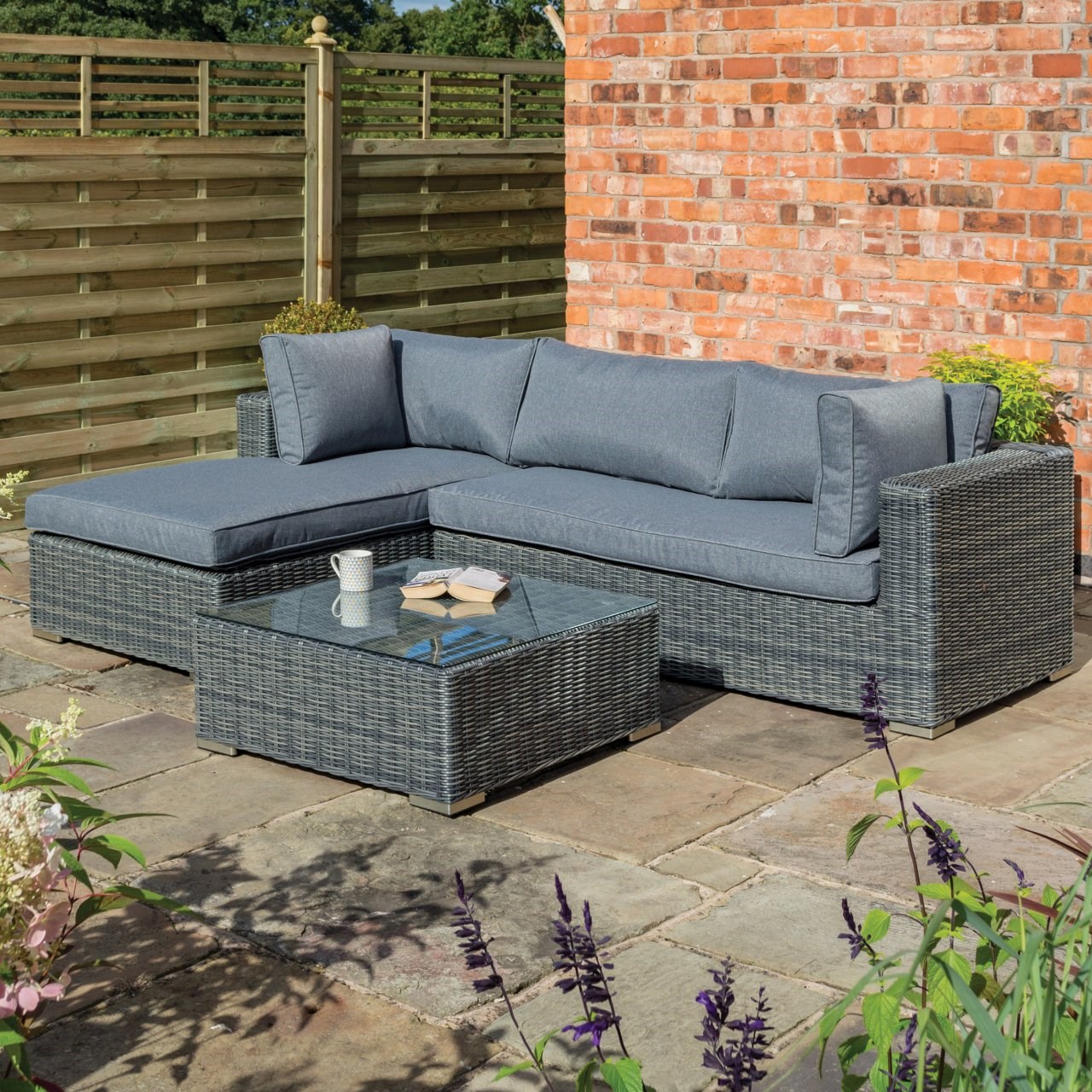 Lindfield rattan 4 seater square garden furniture set in grey outlet