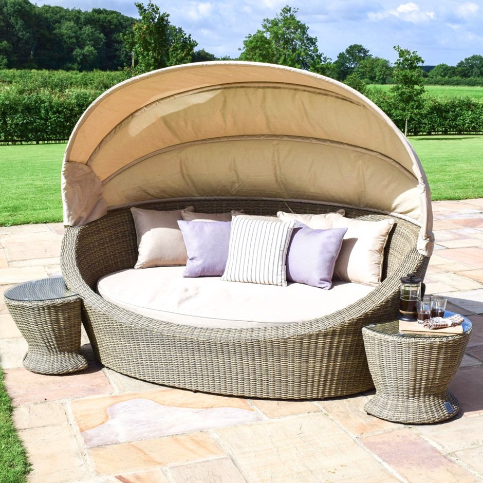 Wchester Garden Daybed With Hood And Two Side Tables Natural