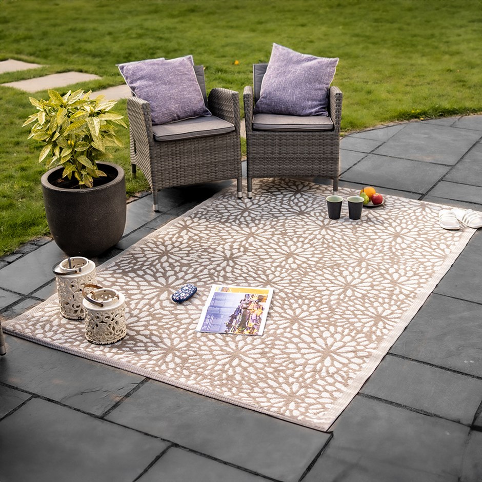 Alfresco Rug - Bloom - Mocha - 150 x 210cm by Smart Garden