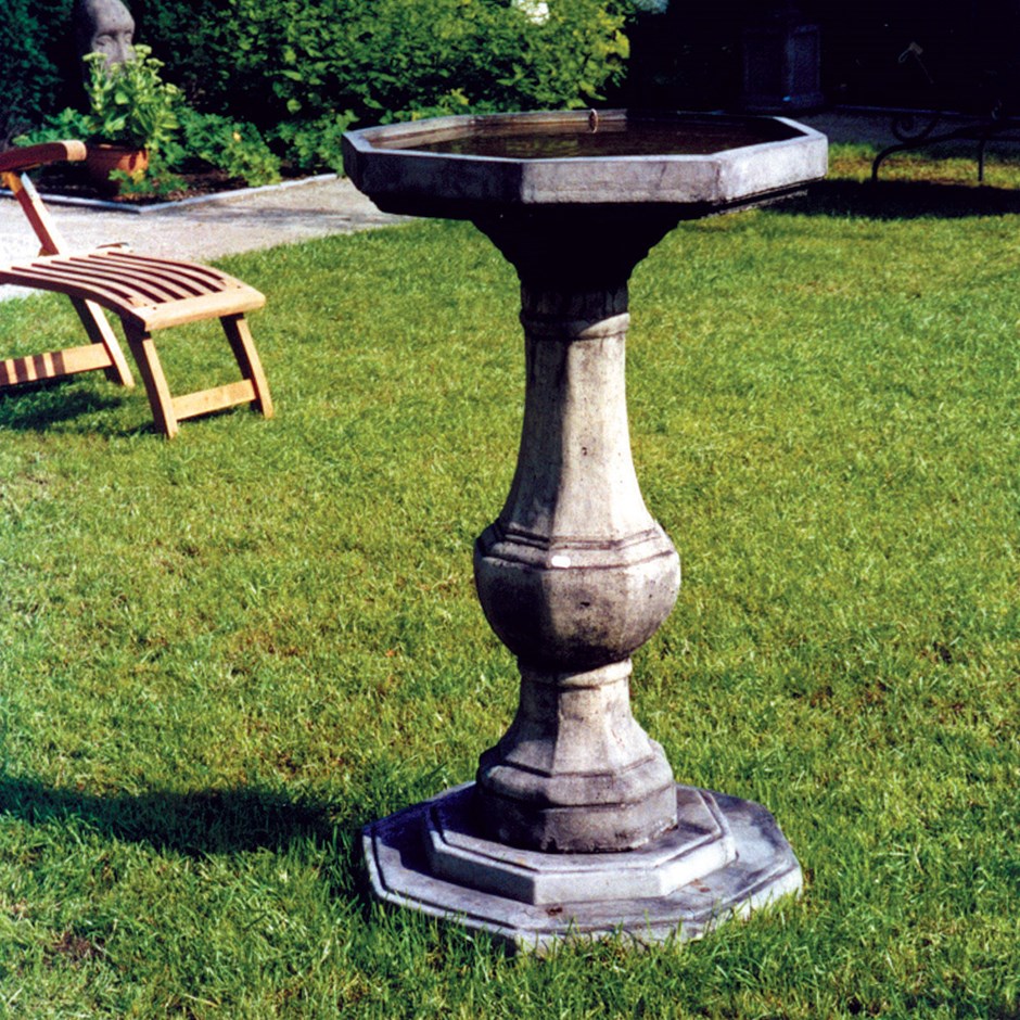Plain Stone Pedestal Bird Bath