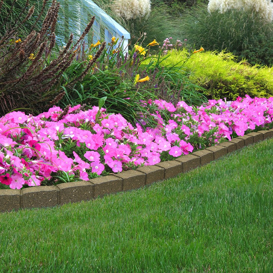 Earth Roman Stone Recycled Flexible Garden Edging