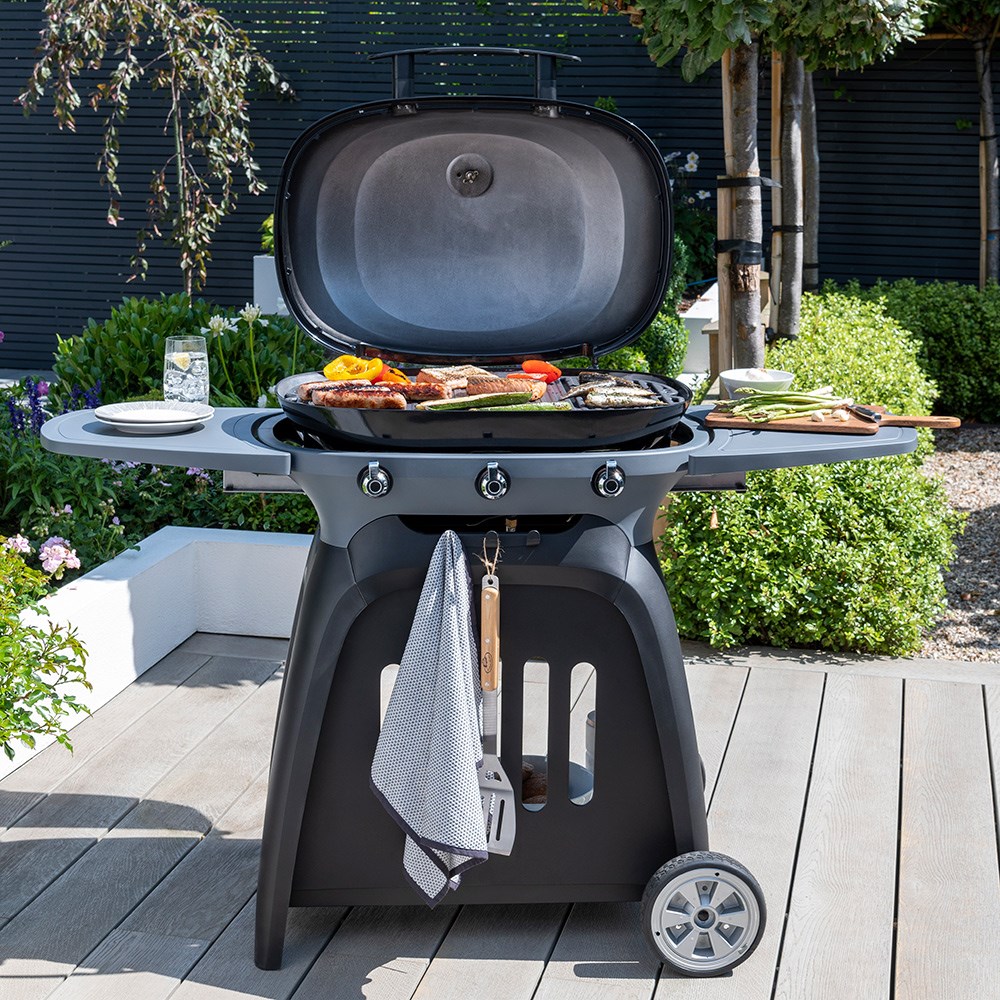 N-Grill Barbecue Bundle | 3 Burner Gas Barbecue | Black