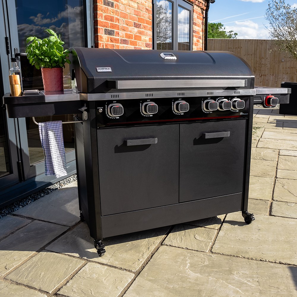Infinity 500 Barbecue Bundle | 5 Burner Gas Barbecue | Black