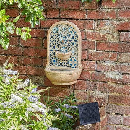 Solar Aragon Wall Fountain Water Feature by Smart Garden