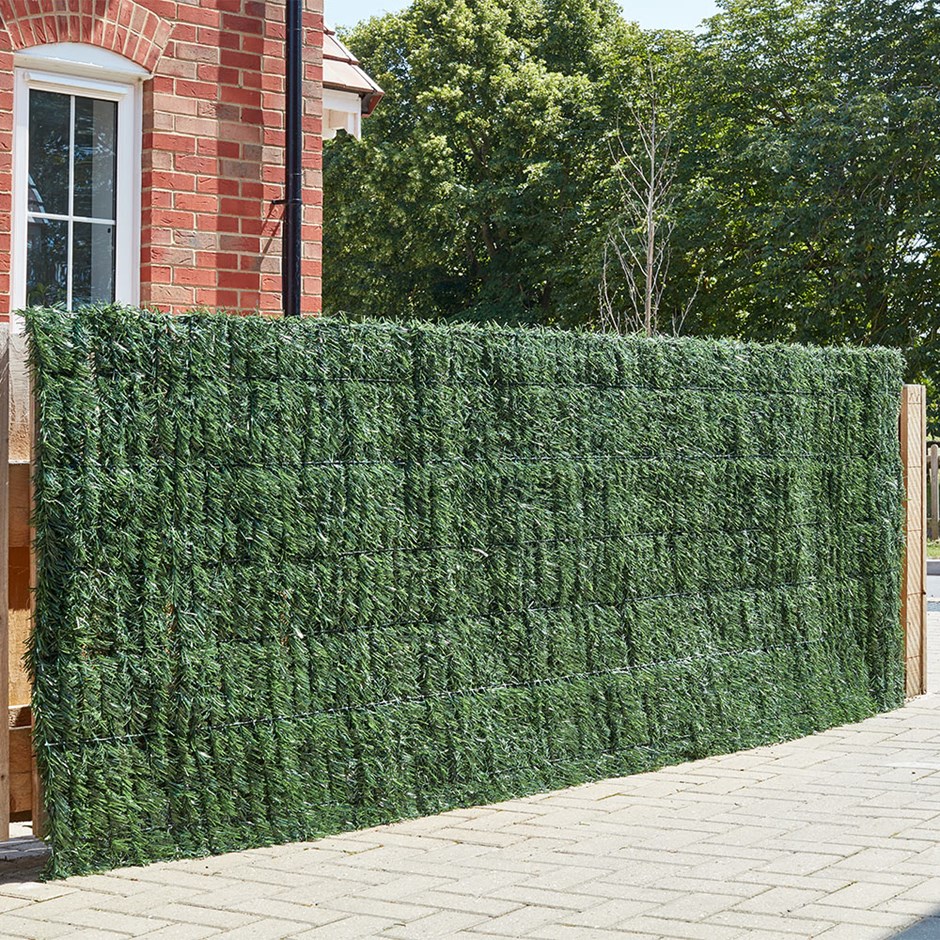 Faux Grass Screening Trellis