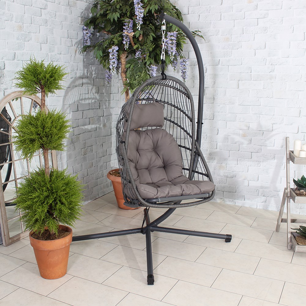 Egotistic Garden Pod Chair