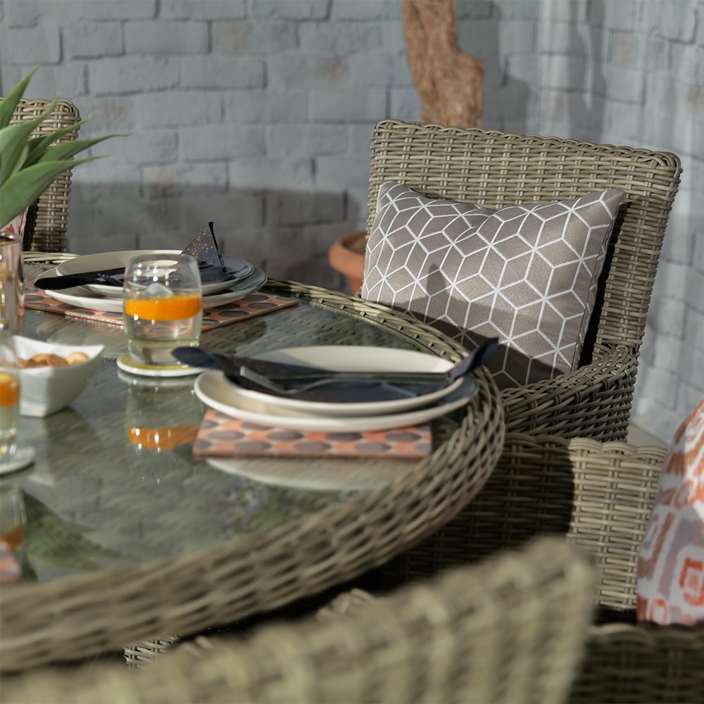 Wentworth Garden Round Carver Bistro Set | 6 Seater | Synthetic Rattan
