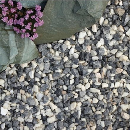 Alaskan Mix 16-25mm Light Grey & White Decorative Stone