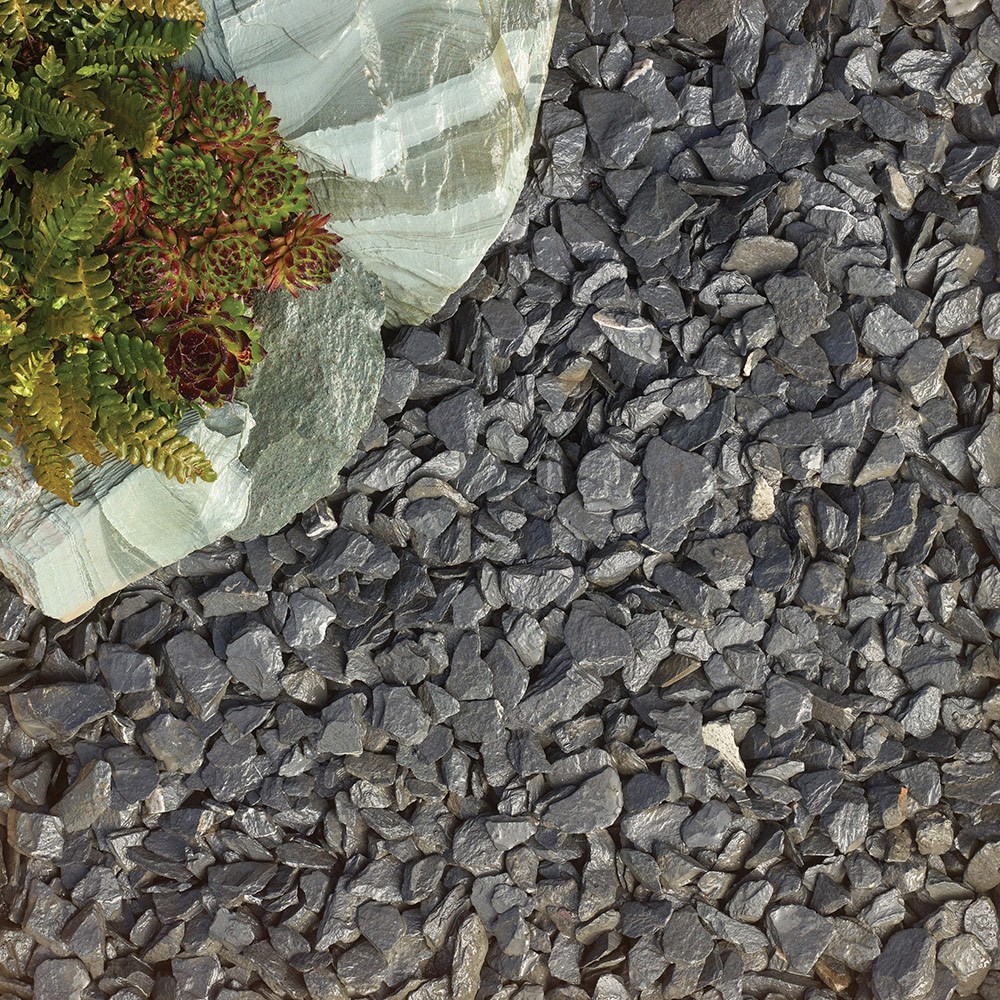 Charcoal Grey 20-40mm Chippings Decorative Stone