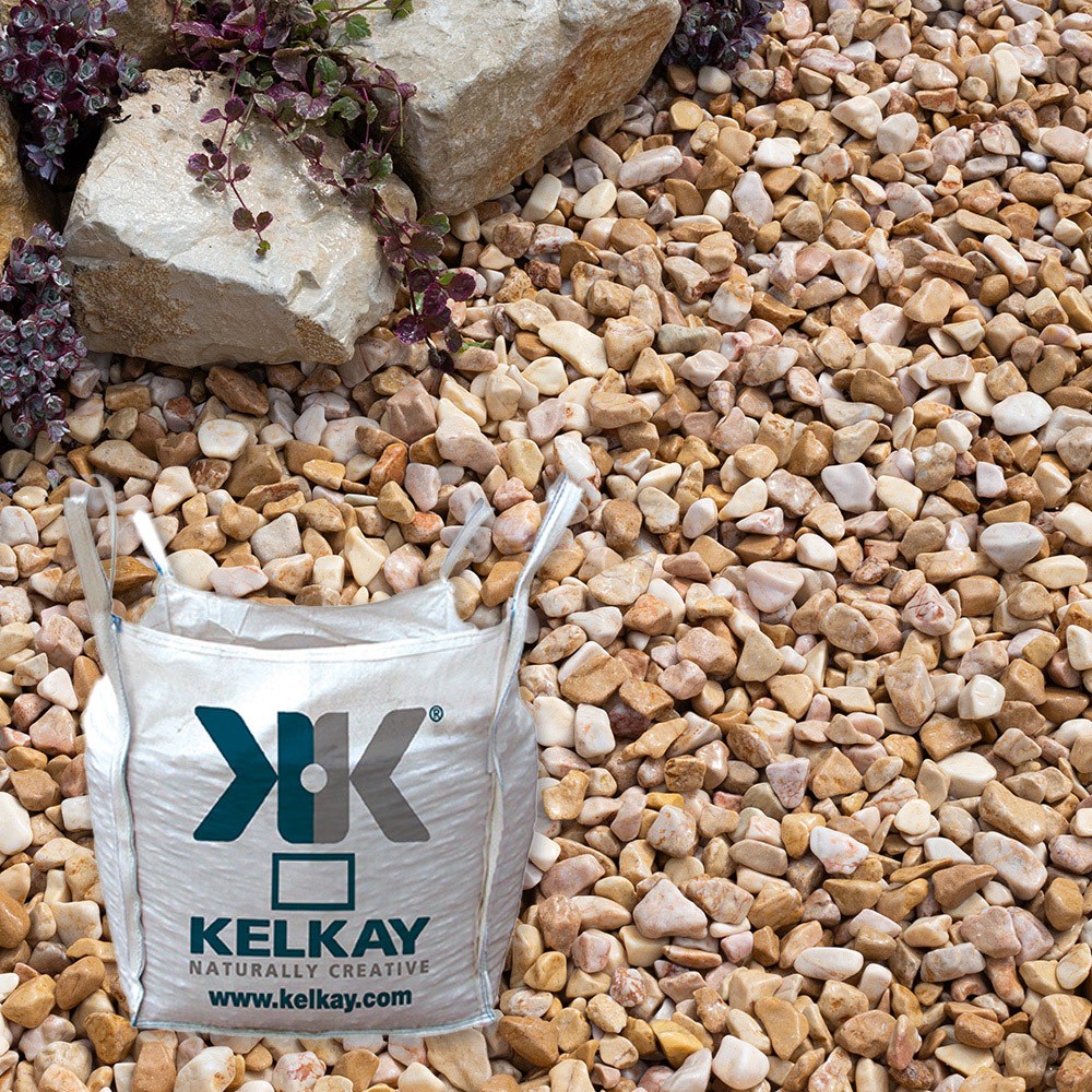 Caramel Cream 25-40mm Cream Blend Decorative Pebbles