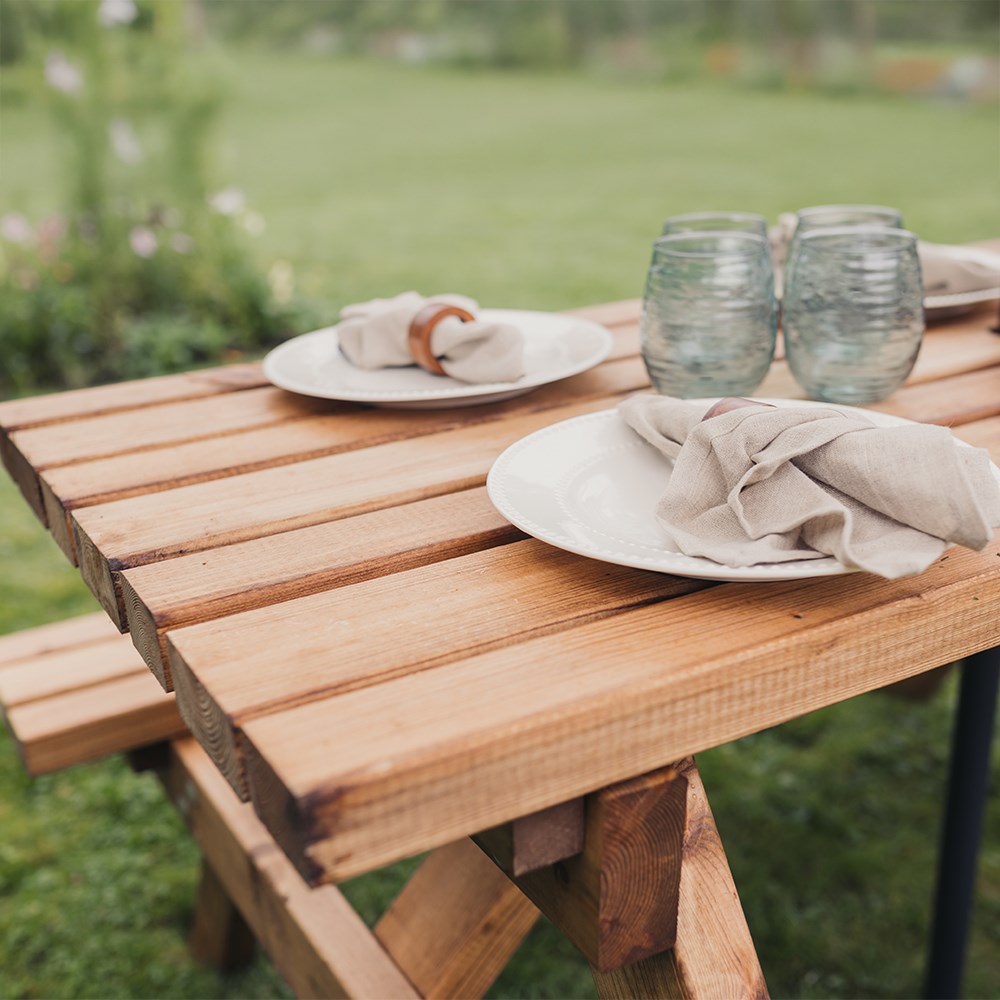 Valley Deluxe Redwood Picnic Table | L180cms