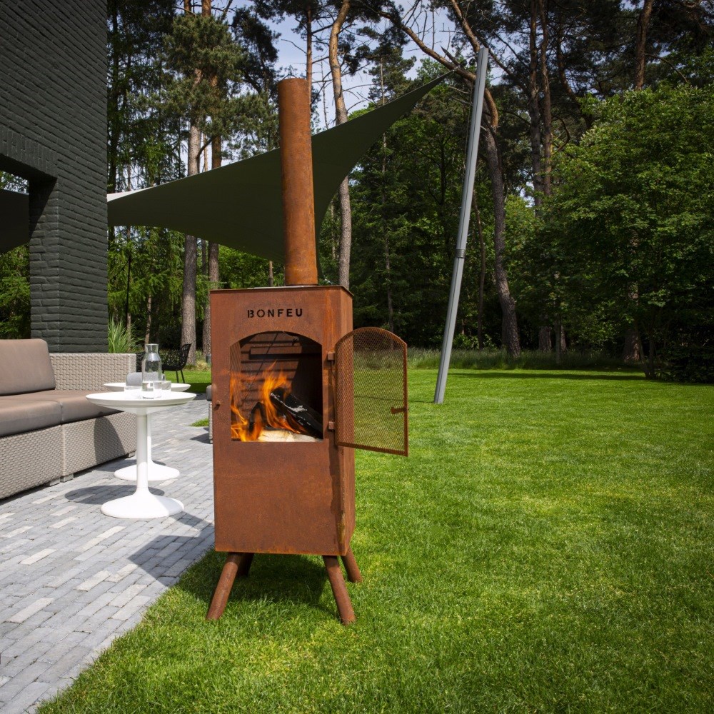BonCarré Black Outdoor Fireplace