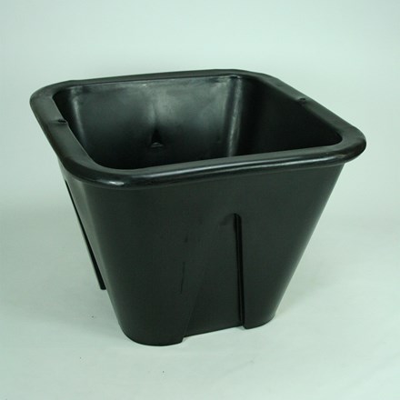 Winchester Self-Watering Planter Black