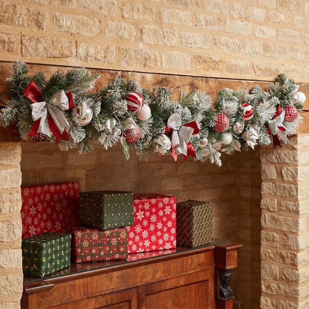 Lapland 50cm Wreath & 180cm Garland Set