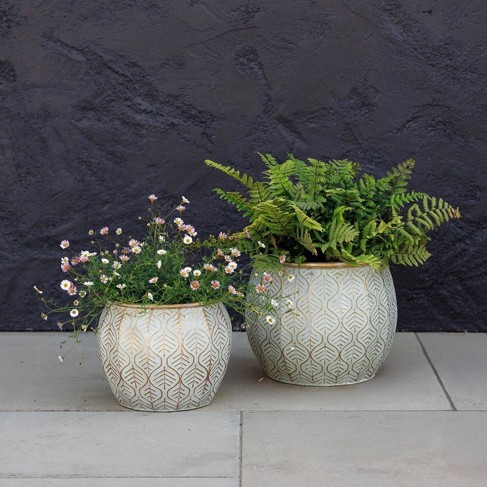 Metal Leaf Design Round Planters