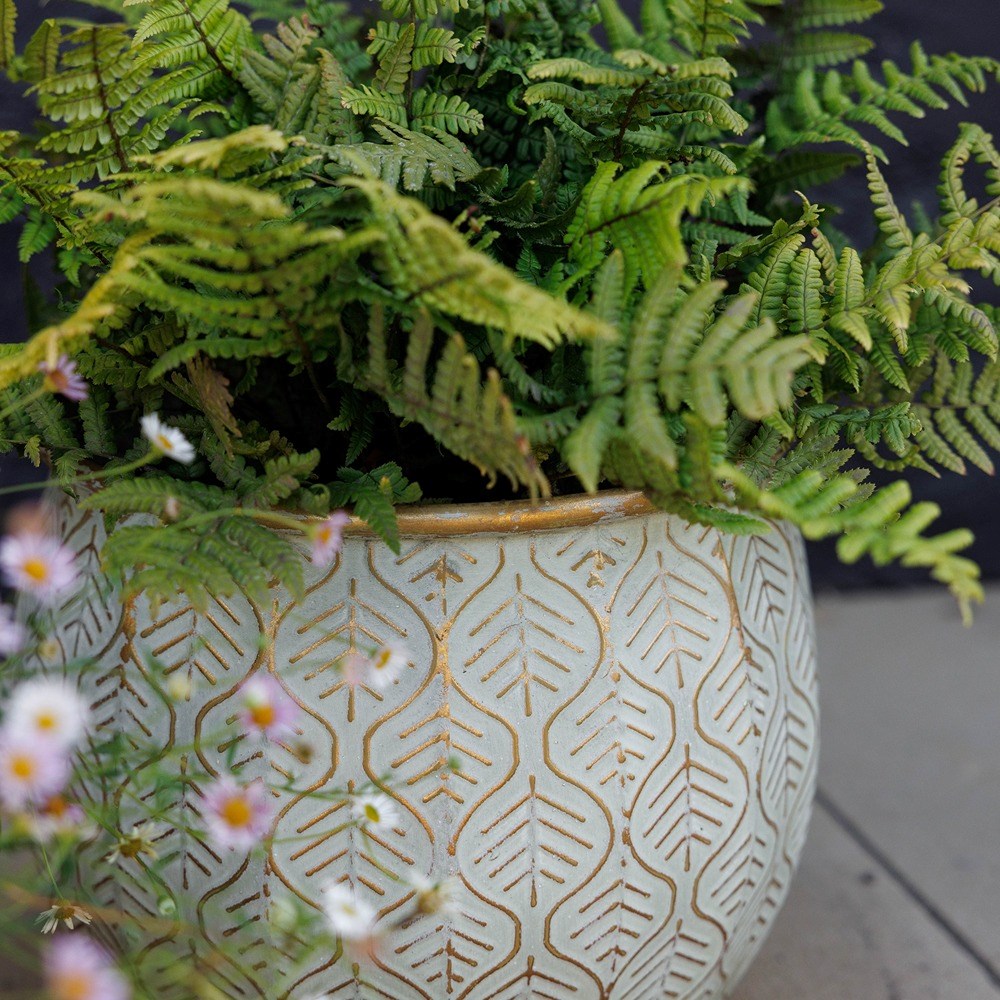 Metal Leaf Design Round Planters