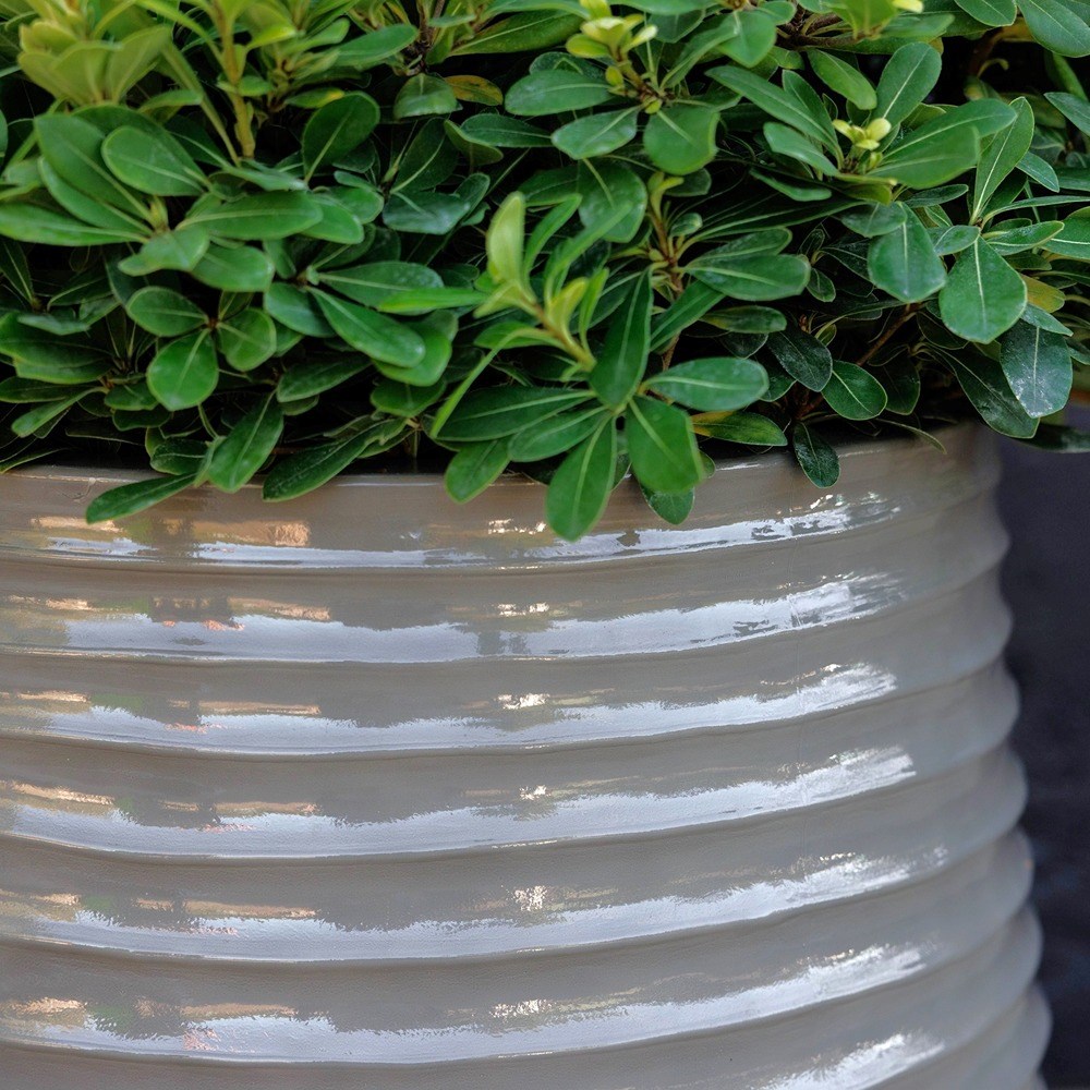 Ribbed Ombre Round Outdoor Planter