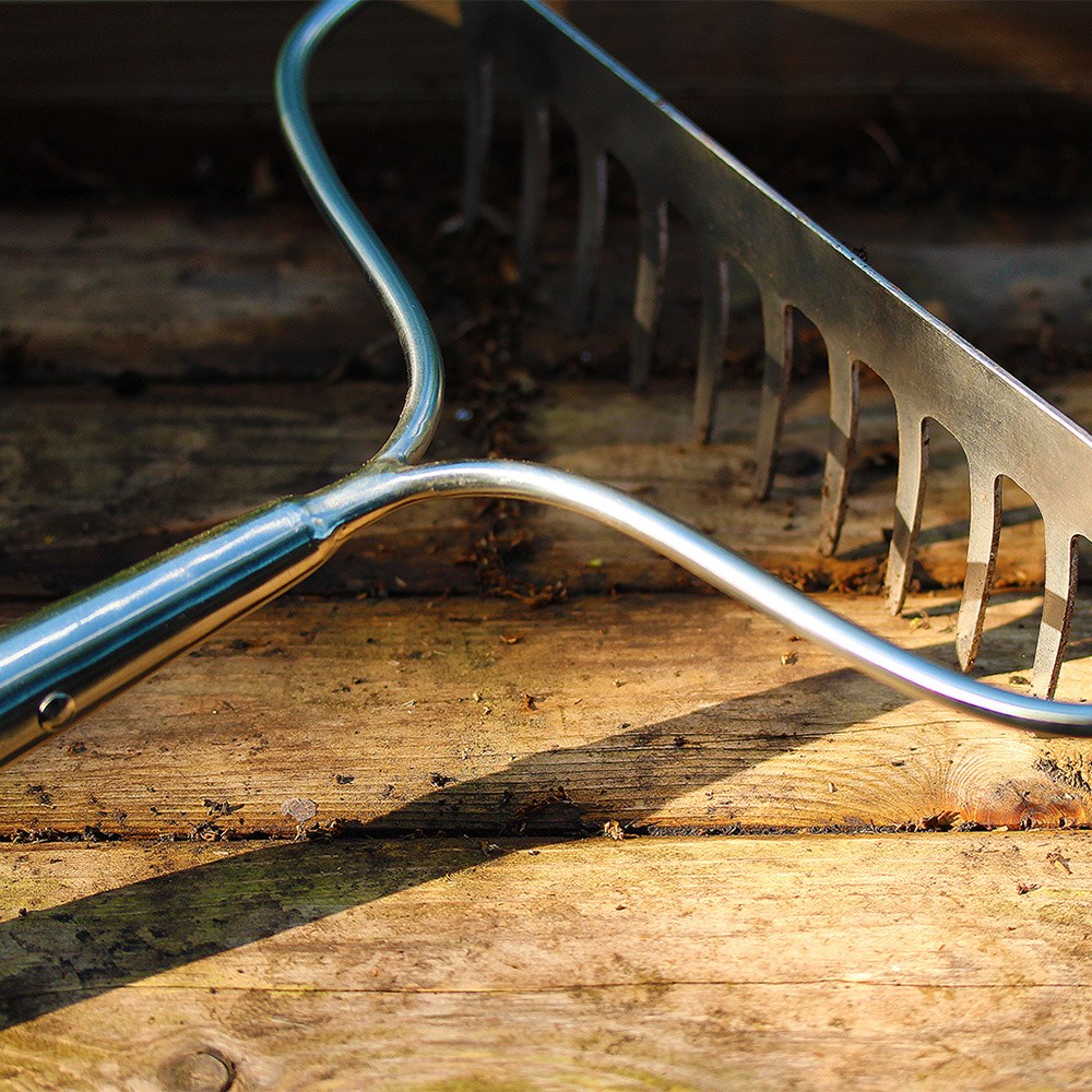 Kent & Stowe Long Handled Soil Rake
